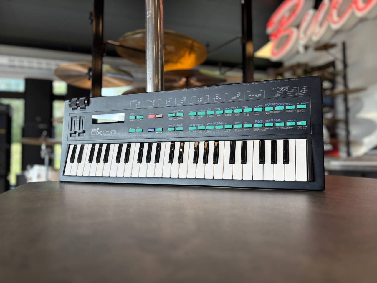 Yamaha DX100