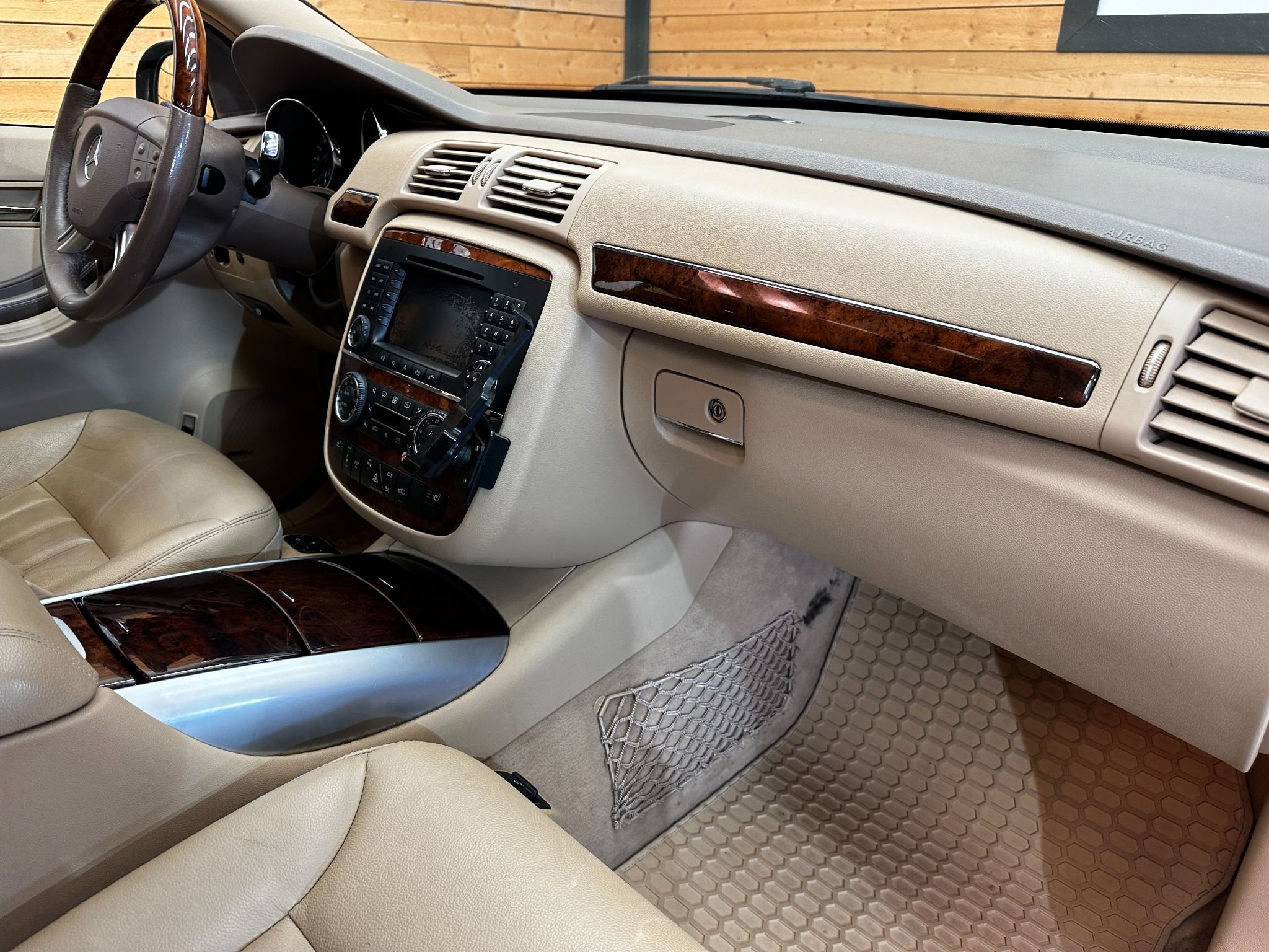 Mercedes-Benz R 500 4MATIC 7G-Tronic, 306hp, 2006