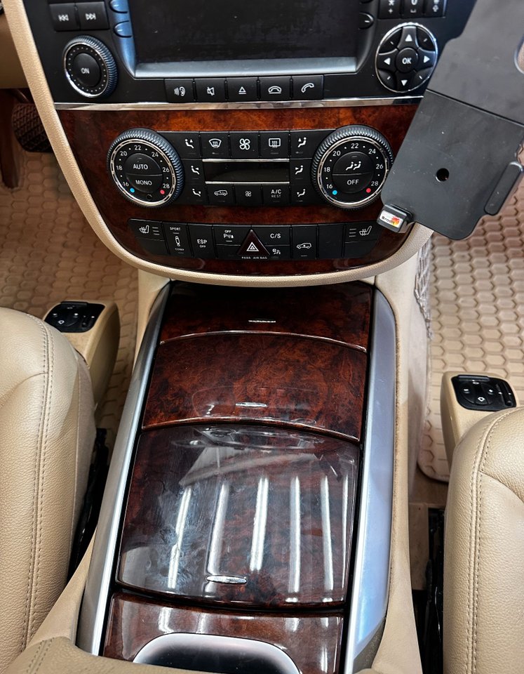 Mercedes-Benz R 500 4MATIC 7G-Tronic, 306hp, 2006