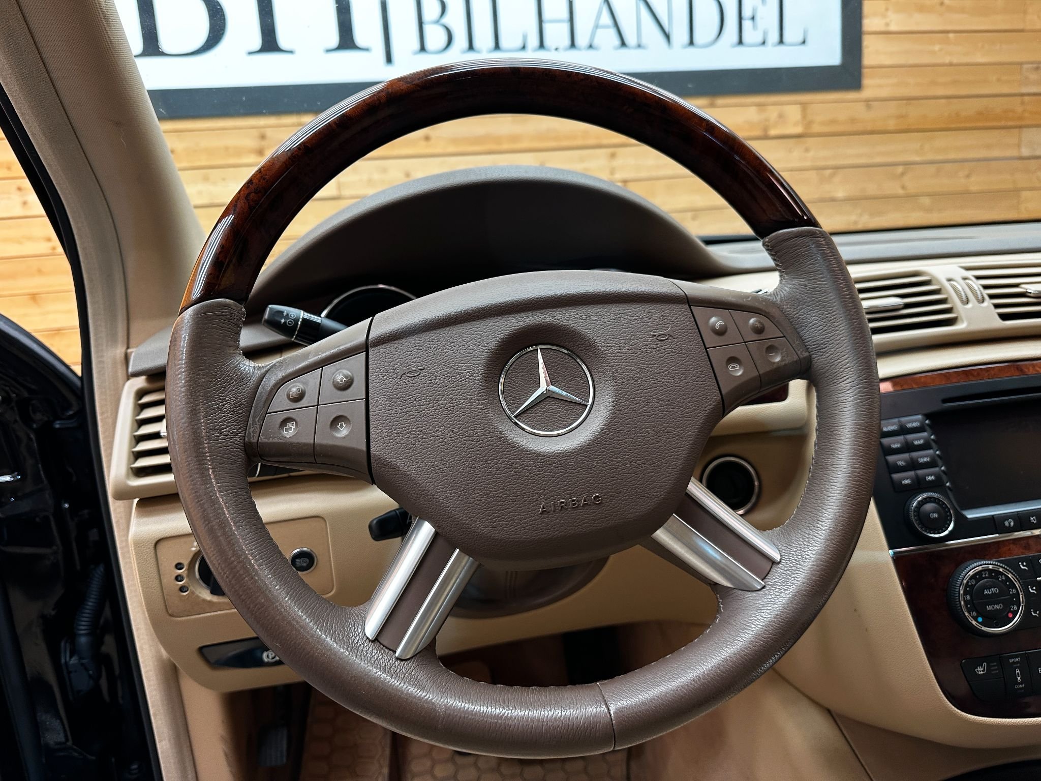 Mercedes-Benz R 500 4MATIC 7G-Tronic, 306hp, 2006