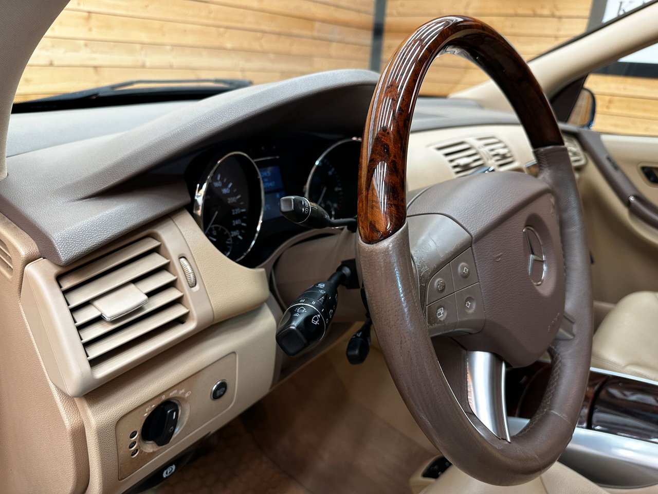 Mercedes-Benz R 500 4MATIC 7G-Tronic, 306hp, 2006