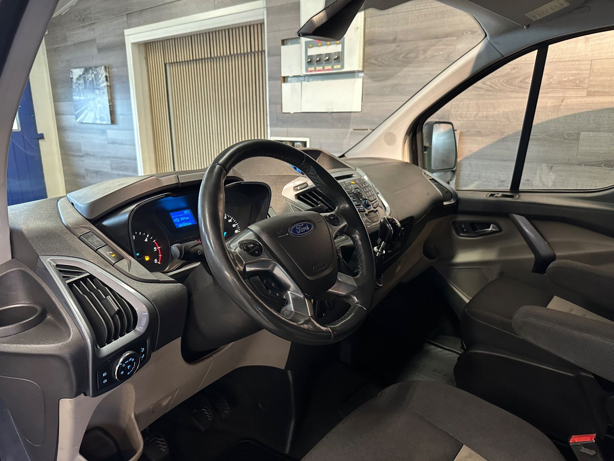 Ford Transit Custom 310 Crew Van 2.2 TDCi Manuell, 155hk, 2014