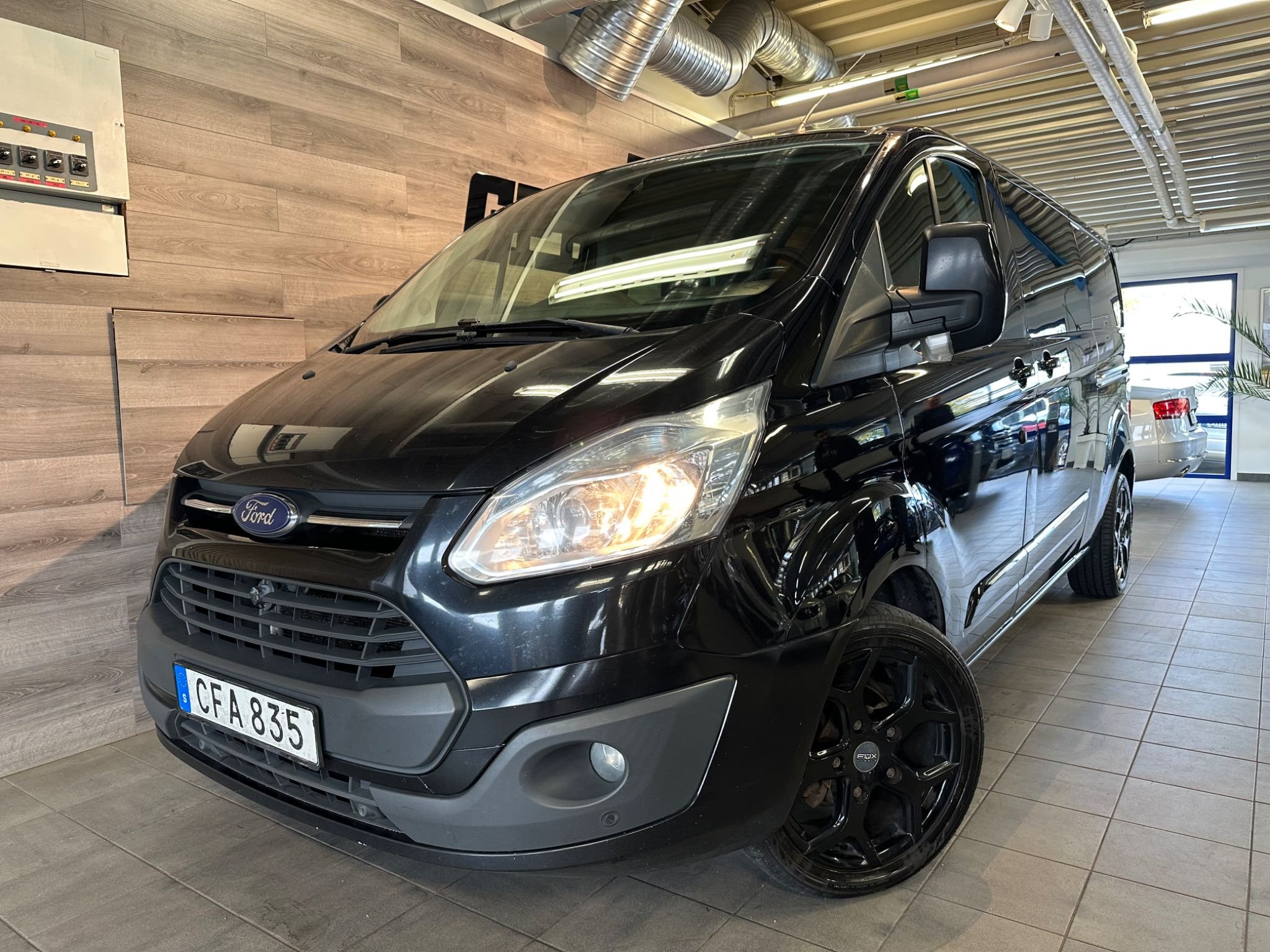 Ford Transit Custom 310 Crew Van 2.2 TDCi Manuell, 155hk, 2014