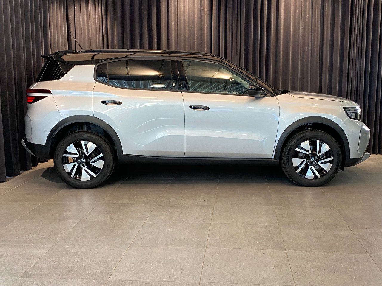 Opel Frontera Hybrid 136 eDCT, 136hk, 2025