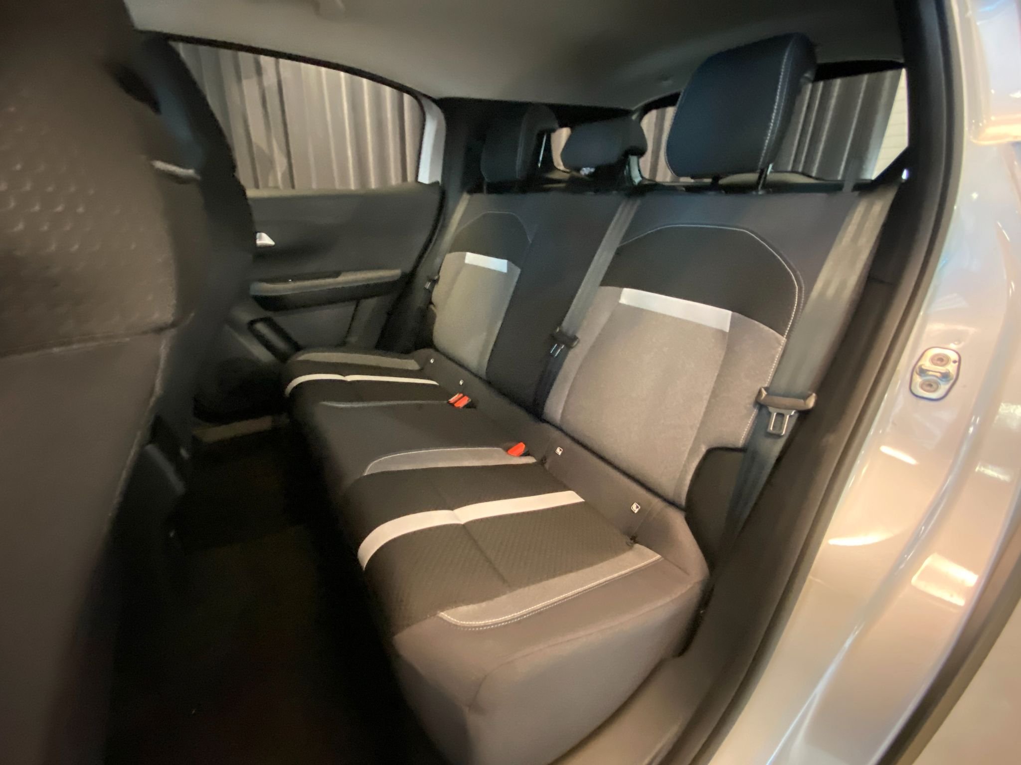 Opel Frontera Hybrid 136 eDCT, 136hk, 2025