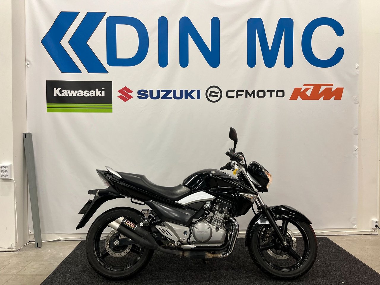 Suzuki Suzuki GW250 INAZUMA