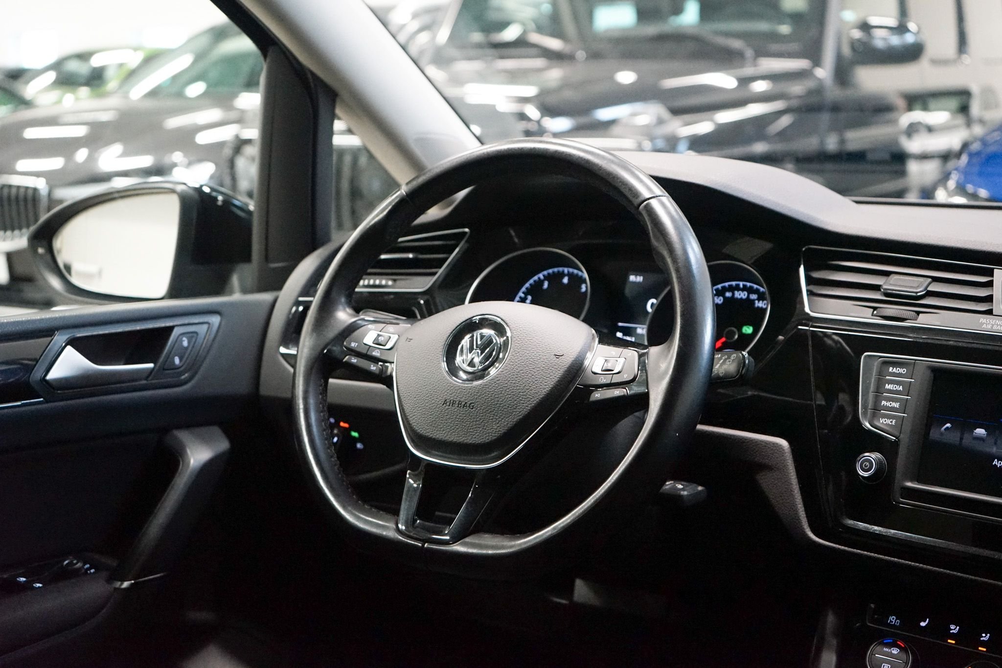 Volkswagen Touran 7-seater 1.4 TSI BMT DSG Sequential, 150hp, 2017