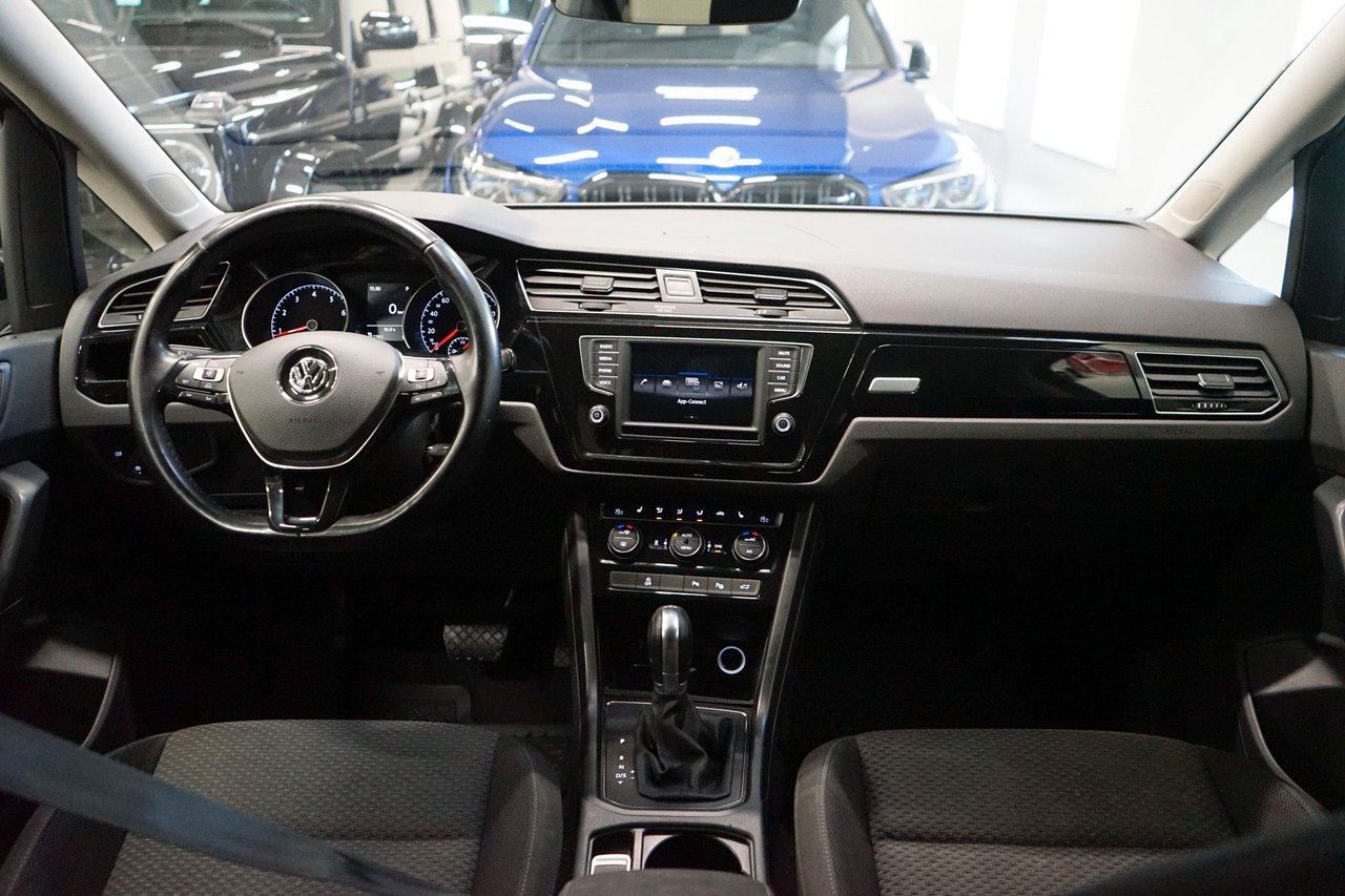 Volkswagen Touran 7-seater 1.4 TSI BMT DSG Sequential, 150hp, 2017