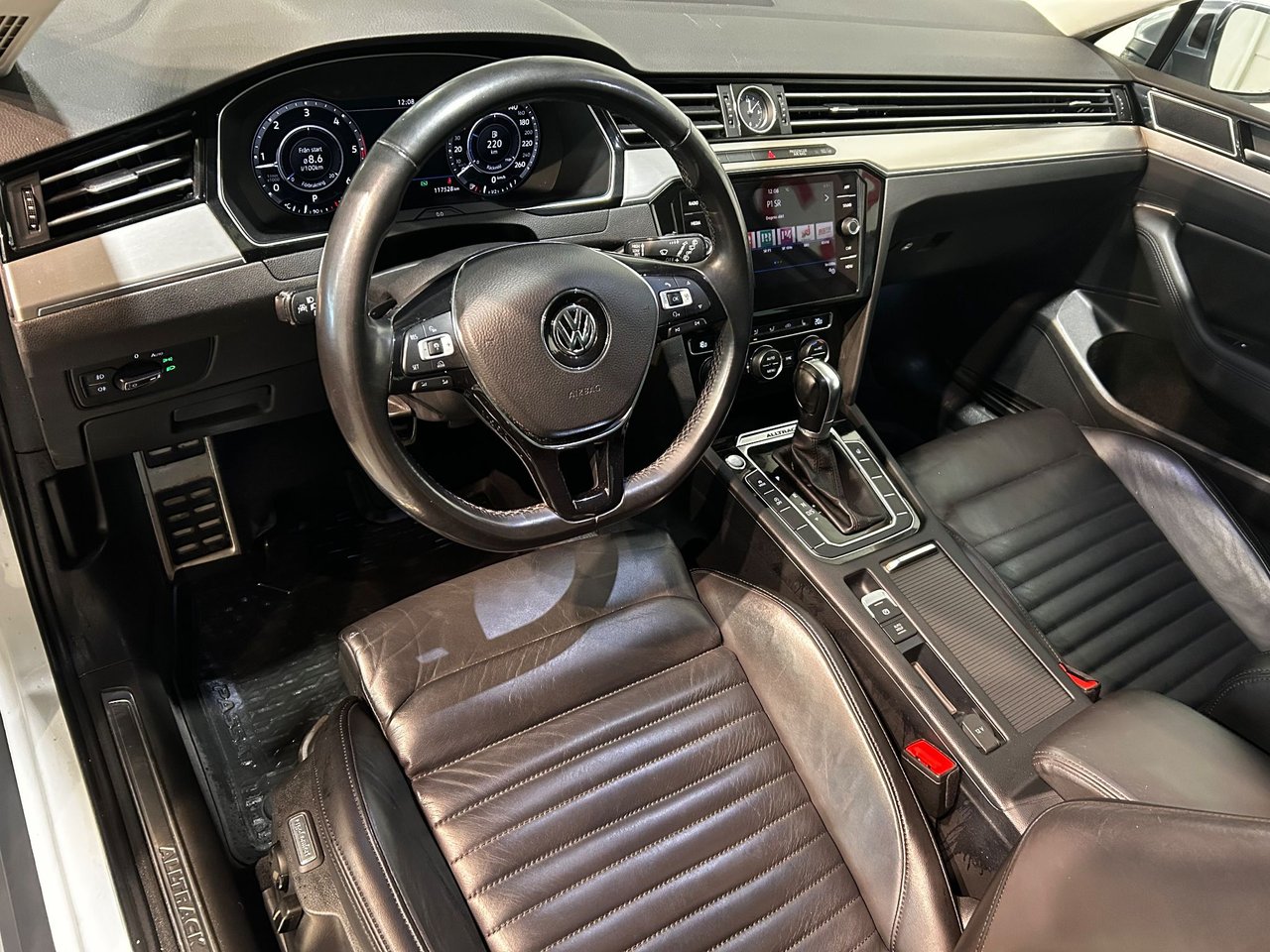 Volkswagen Passat Alltrack 2.0 TDI DPF SCR 4Motion DSG Sekventiell, 190hk, 2018