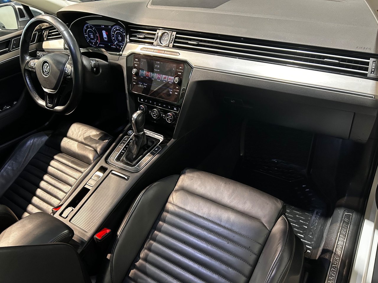 Volkswagen Passat Alltrack 2.0 TDI DPF SCR 4Motion DSG Sekventiell, 190hk, 2018