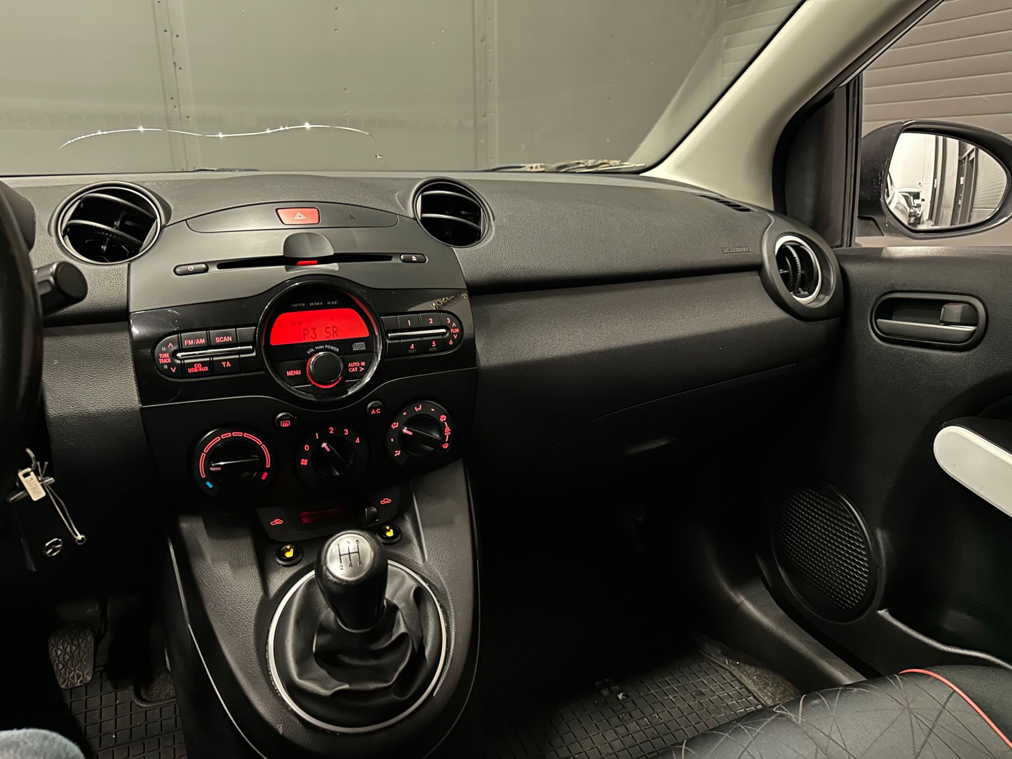 Mazda 2 5-dörrar 1.3 MZR Manuell, 84hk, 2014