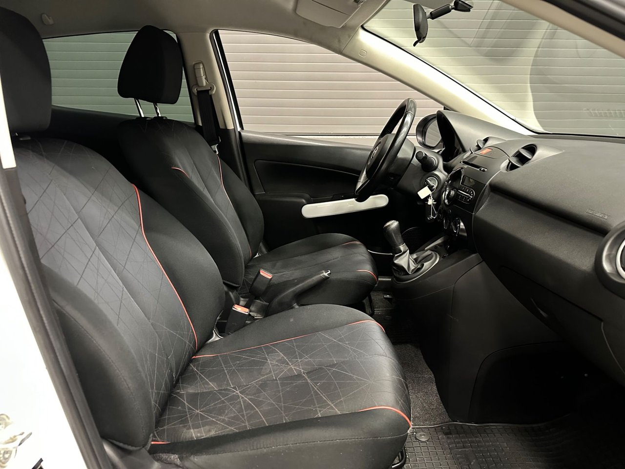 Mazda 2 5-dörrar 1.3 MZR Manuell, 84hk, 2014