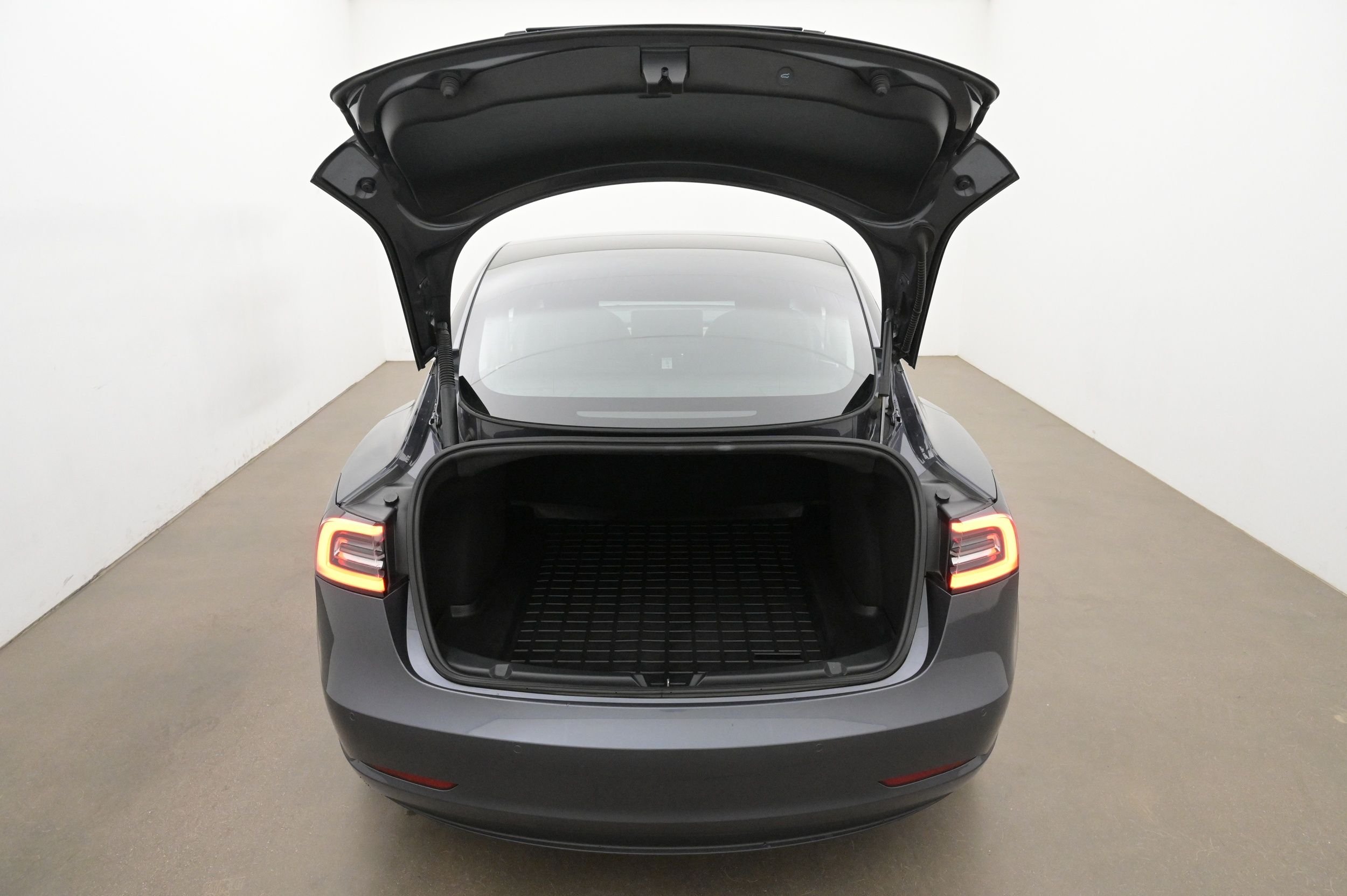 Tesla Model 3 Long Range AWD, 440hk, 2022
