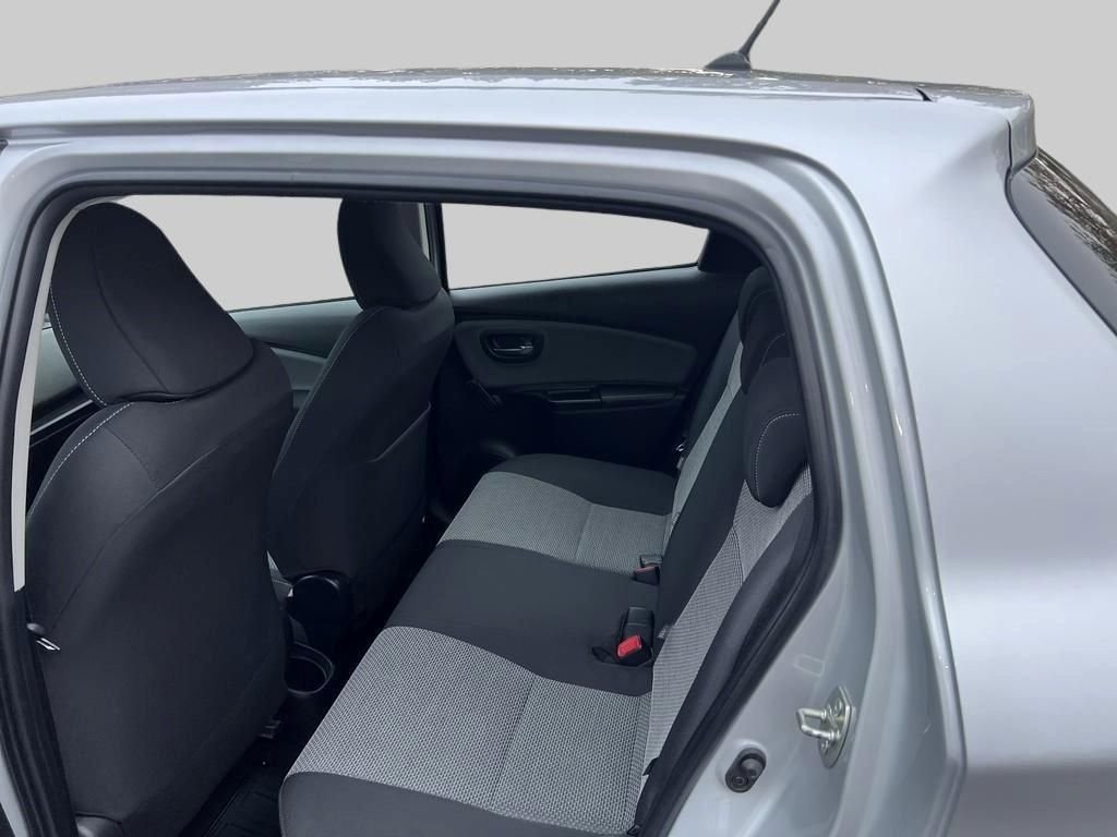 Toyota Yaris Hybrid e-CVT, 101hp, 2016