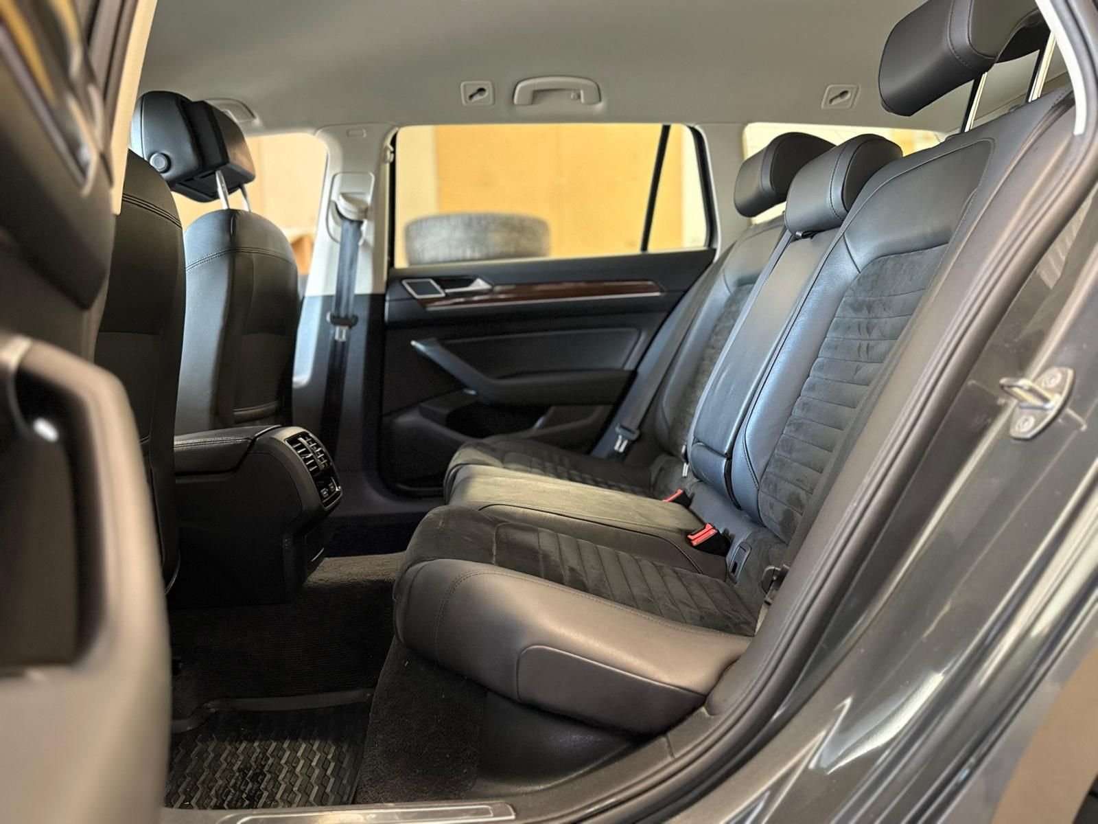 Volkswagen Passat Variant 2.0 TDI DPF SCR BMT 4Motion DSG Sequential, 190hp, 2015