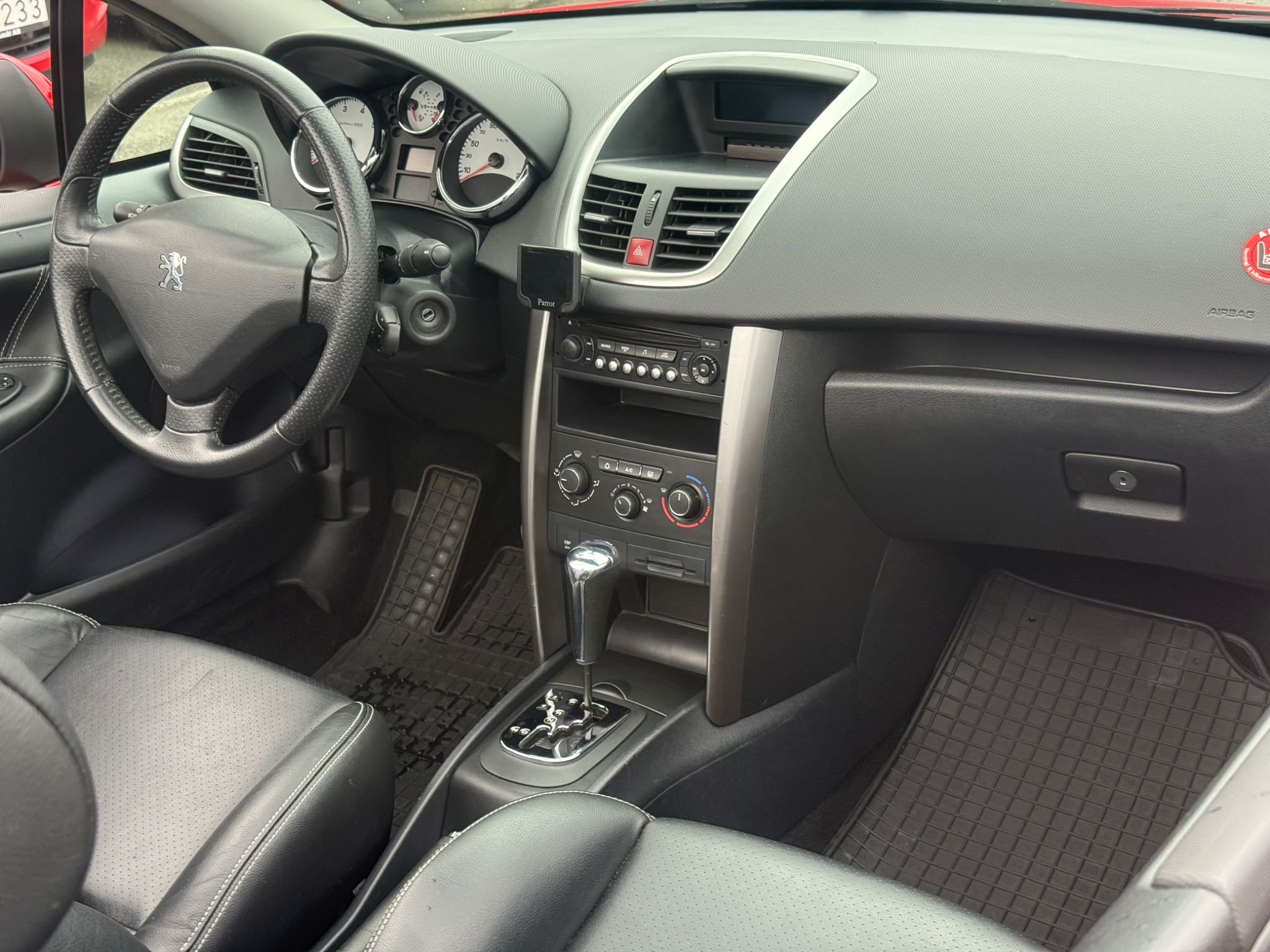 Peugeot 207 CC 1.6 VTi Automatic, 4-trinn, 120hk, 2011