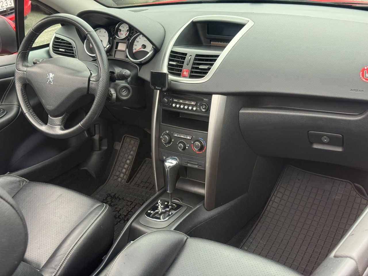 Peugeot 207 CC 1.6 VTi Automatic, 4-trinn, 120hk, 2011