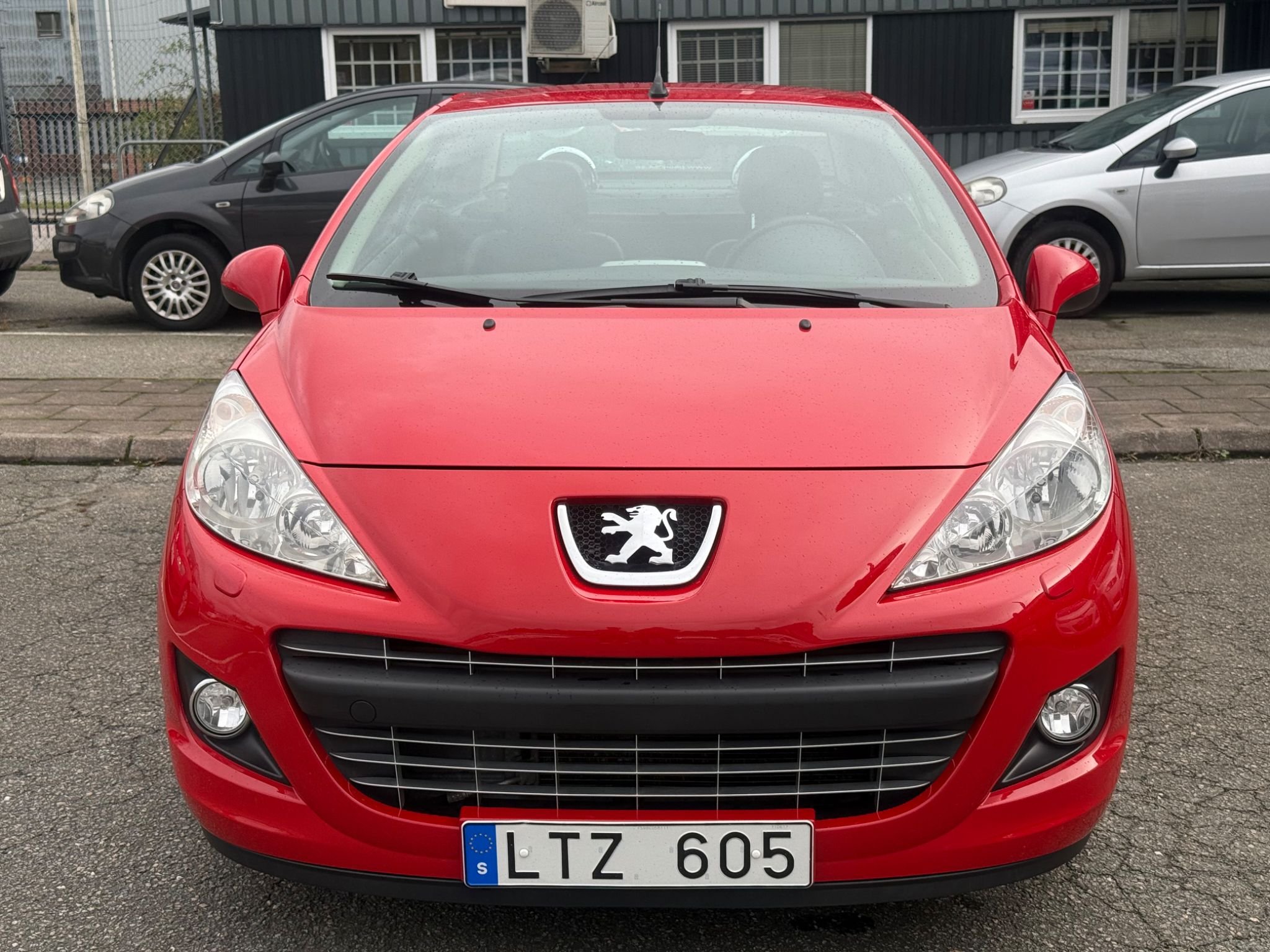 Peugeot 207 CC 1.6 VTi Automatic, 4-trinn, 120hk, 2011