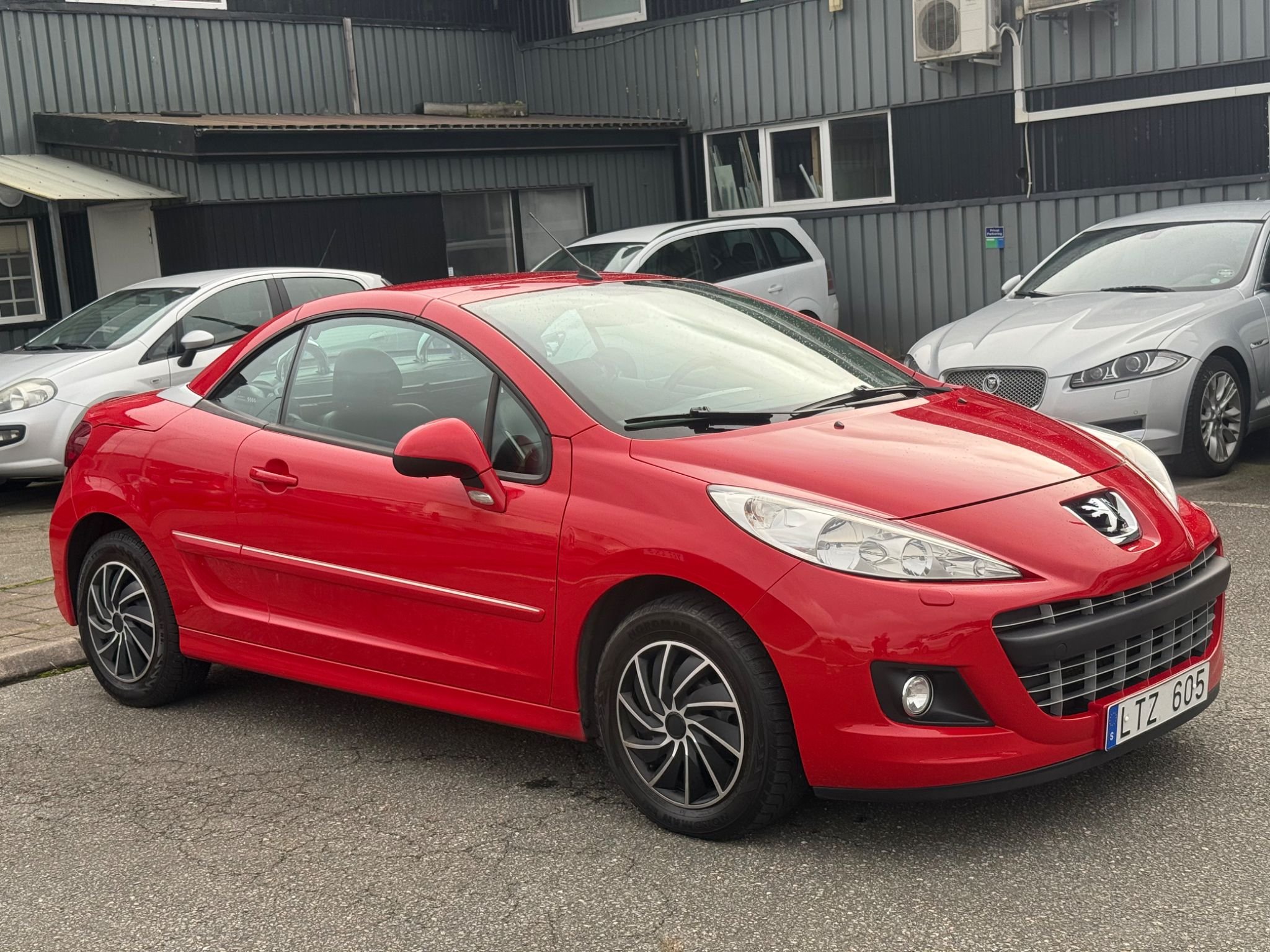 Peugeot 207 CC 1.6 VTi Automatic, 4-trinn, 120hk, 2011