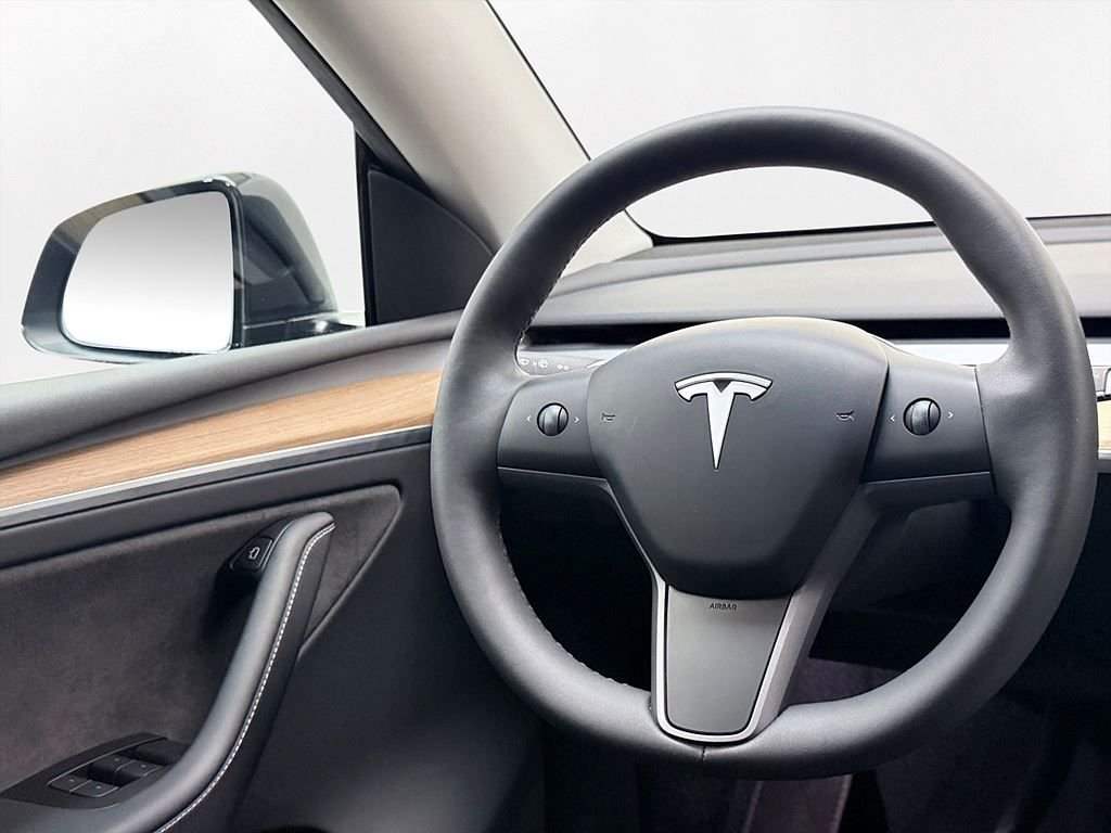 Tesla Model Y Performance, 534hp, 2024