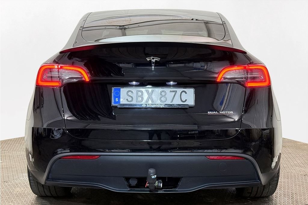 Tesla Model Y Performance, 534hp, 2024