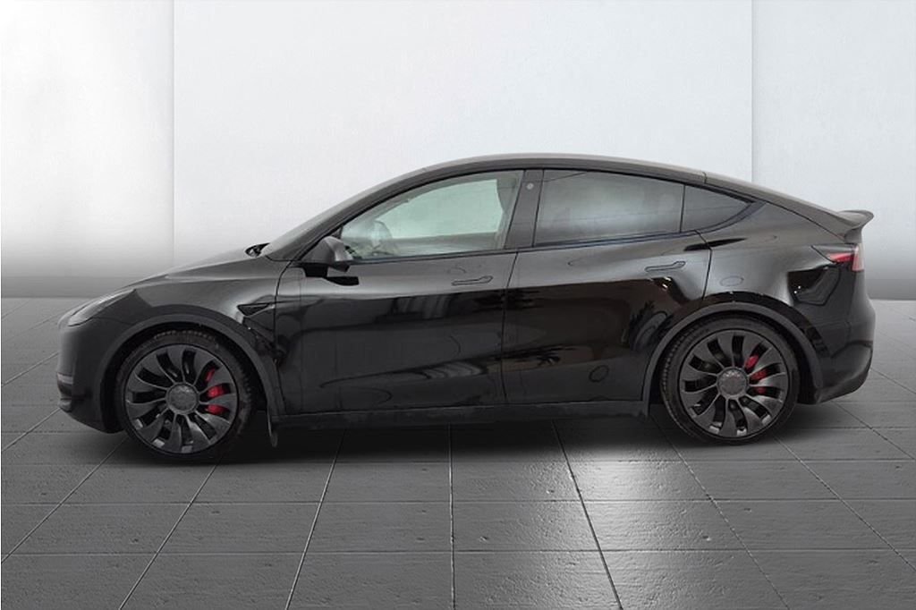 Tesla Model Y Performance, 534hp, 2024