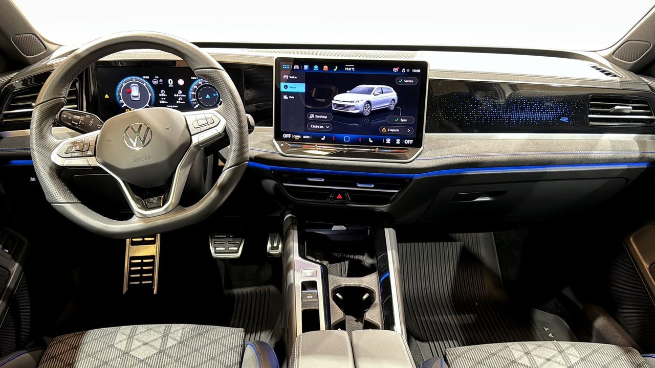 Volkswagen Passat Sportscombi 2.0 TDI DPF SCR 4Motion DSG Sekventiell, 193hk, 2025