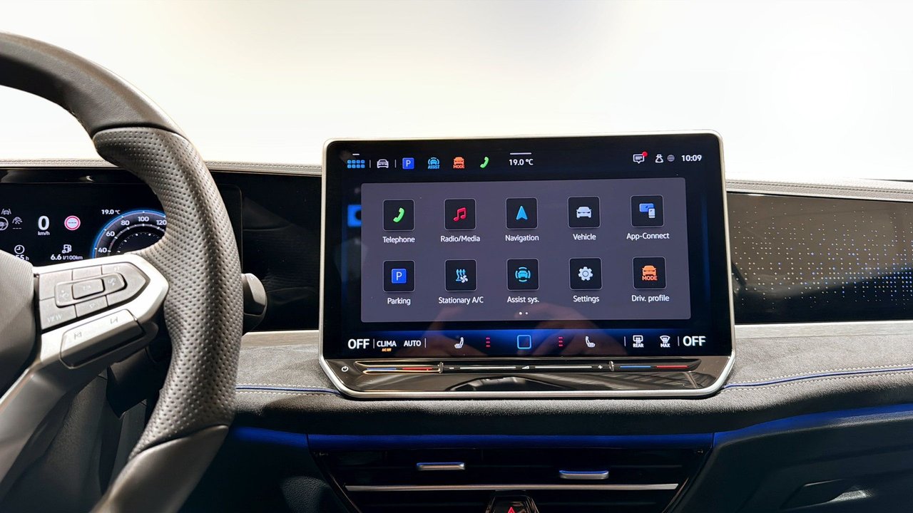 Volkswagen Passat Sportscombi 2.0 TDI DPF SCR 4Motion DSG Sekventiell, 193hk, 2025