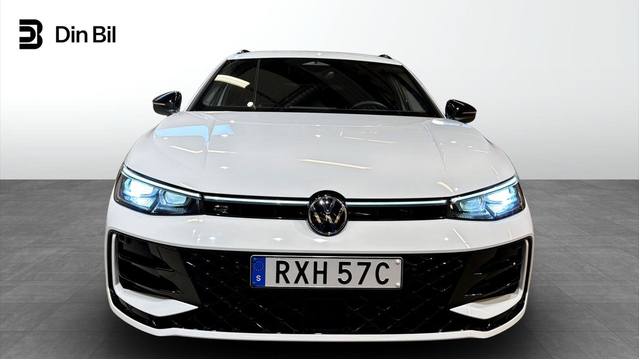 Volkswagen Passat Sportscombi 2.0 TDI DPF SCR 4Motion DSG Sekventiell, 193hk, 2025