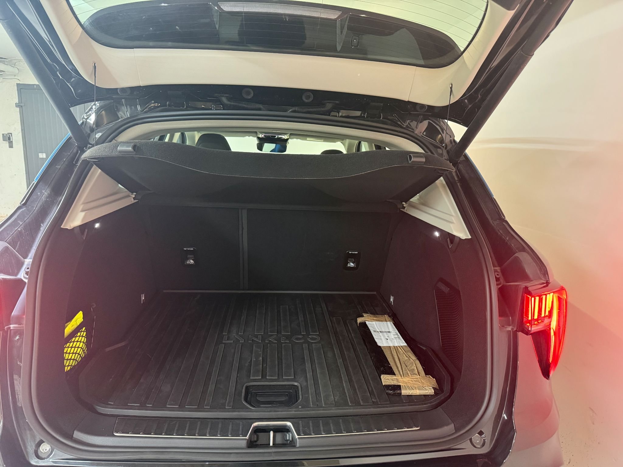 Lynk & Co 01 HEV DCT, 197hk, 2021