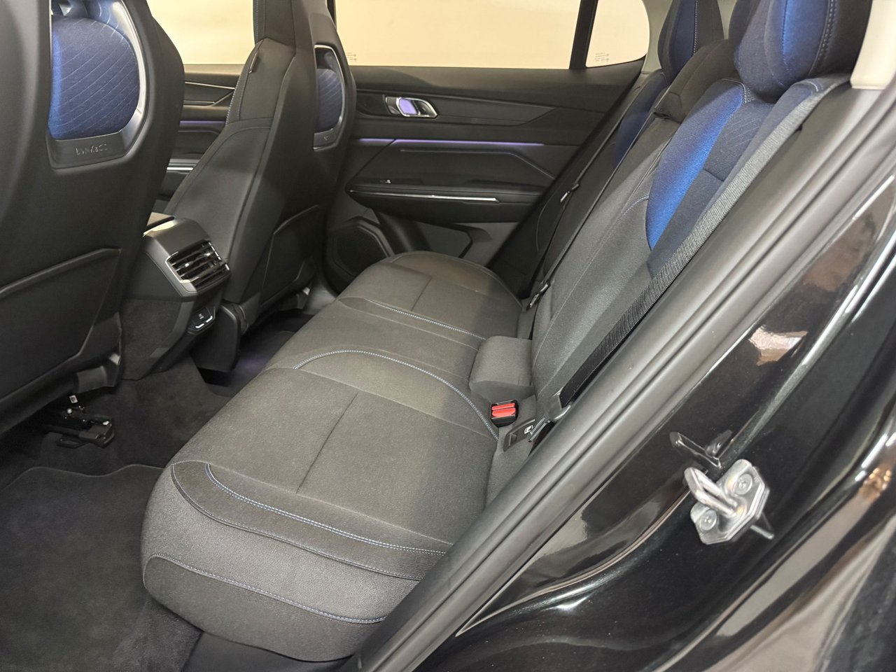 Lynk & Co 01 HEV DCT, 197hk, 2021