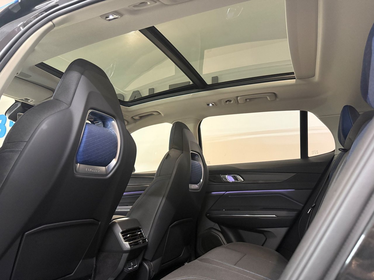 Lynk & Co 01 HEV DCT, 197hk, 2021