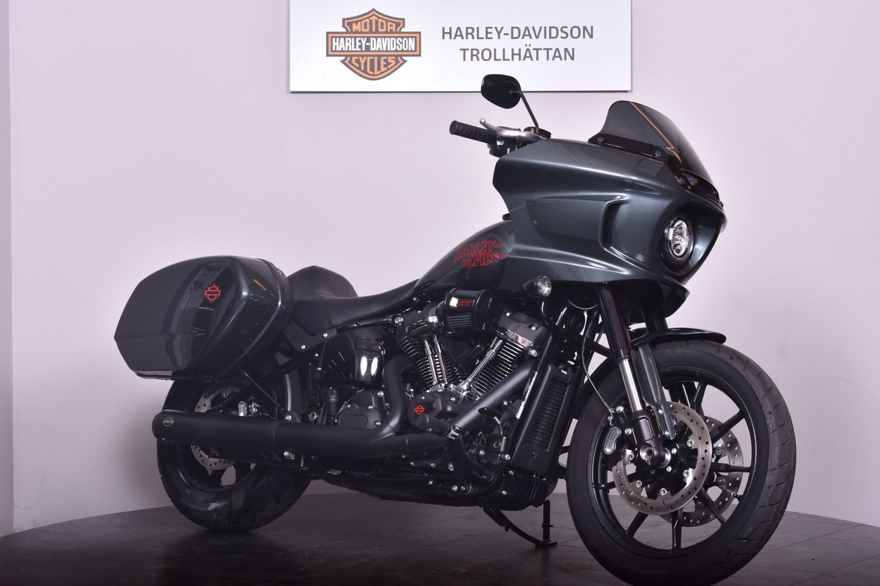 Harley-Davidson LOW RIDER ST ...