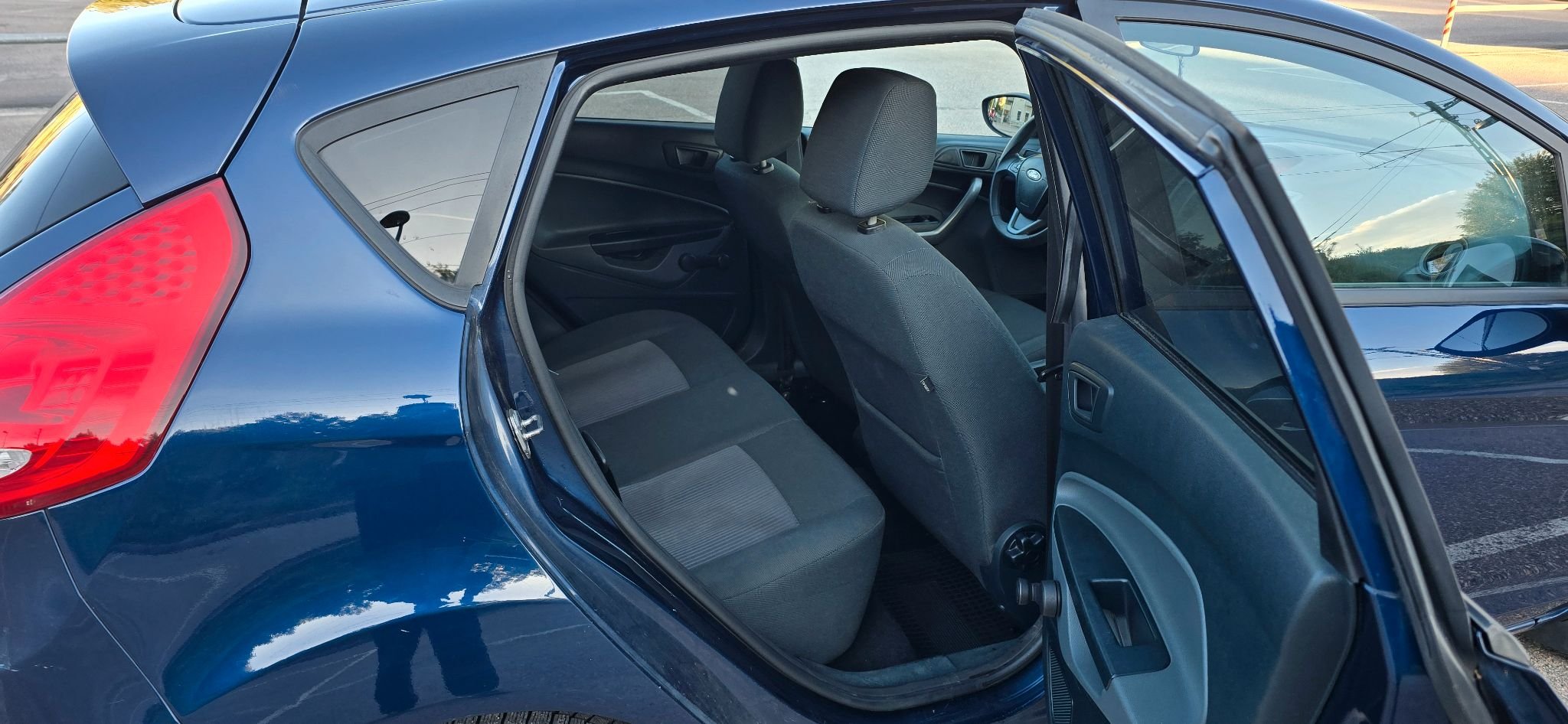 Ford Fiesta 5-door 1.25 Manual, 82hp, 2010
