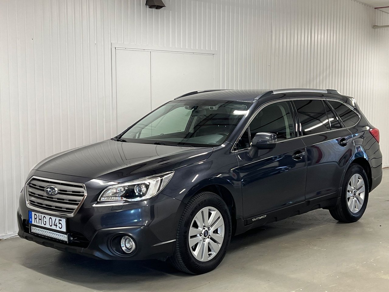 Subaru Outback 2.0 4WD Linear...