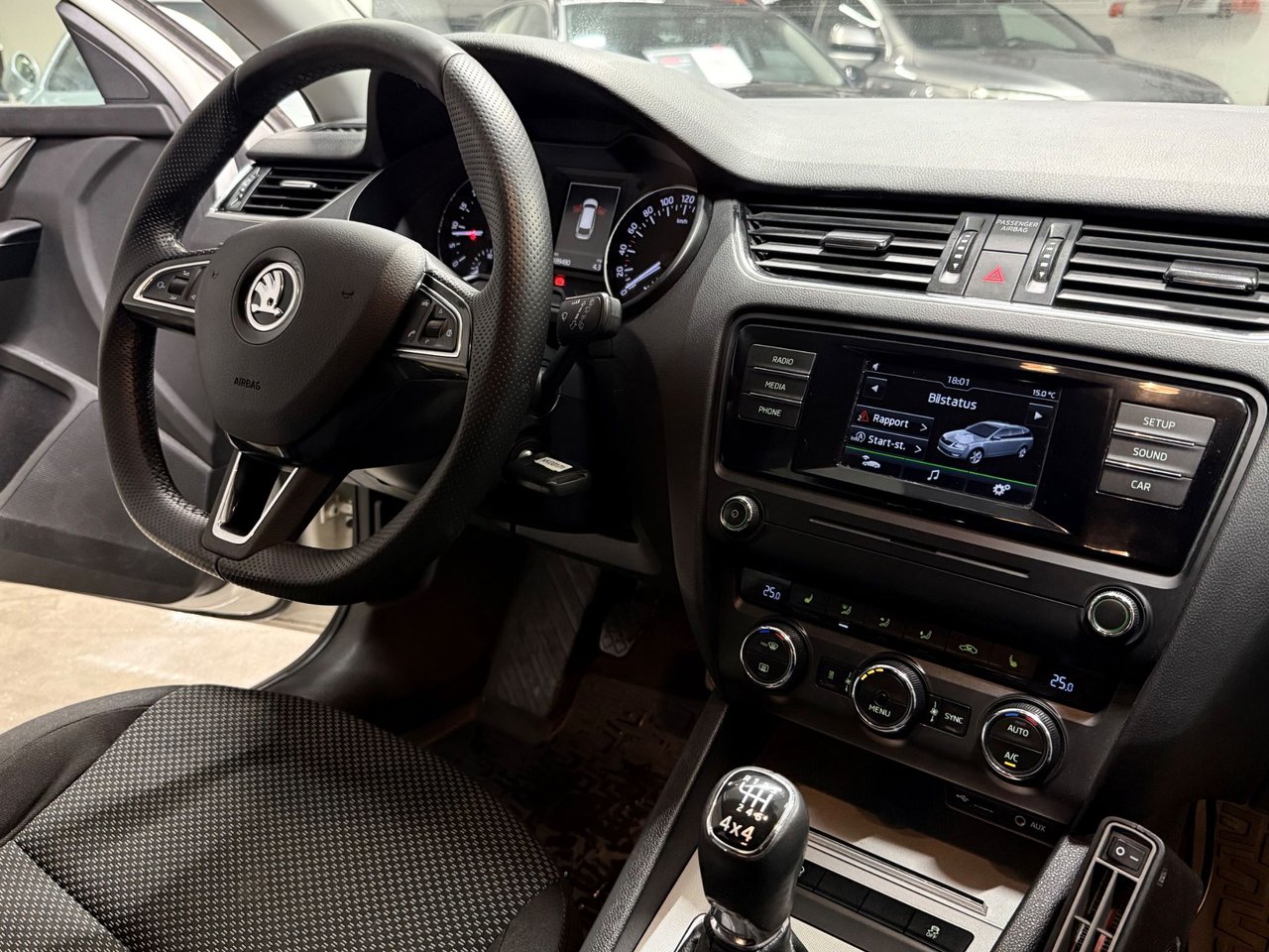 Škoda Octavia Stasjonsvogn 1.6 TDI 4x4 Manuell, 6-trinn, 110ps, 2016