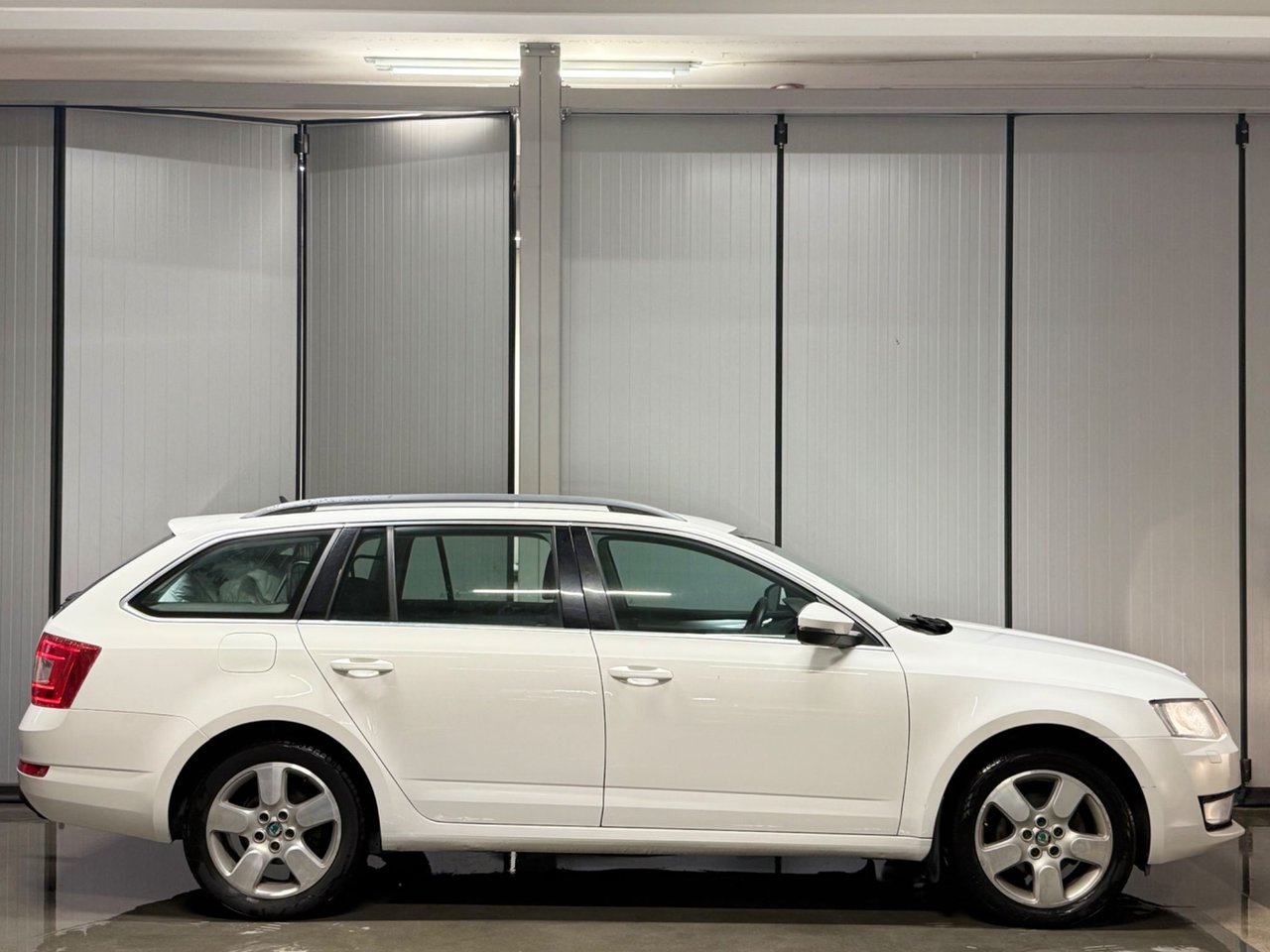 Škoda Octavia Stasjonsvogn 1.6 TDI 4x4 Manuell, 6-trinn, 110ps, 2016