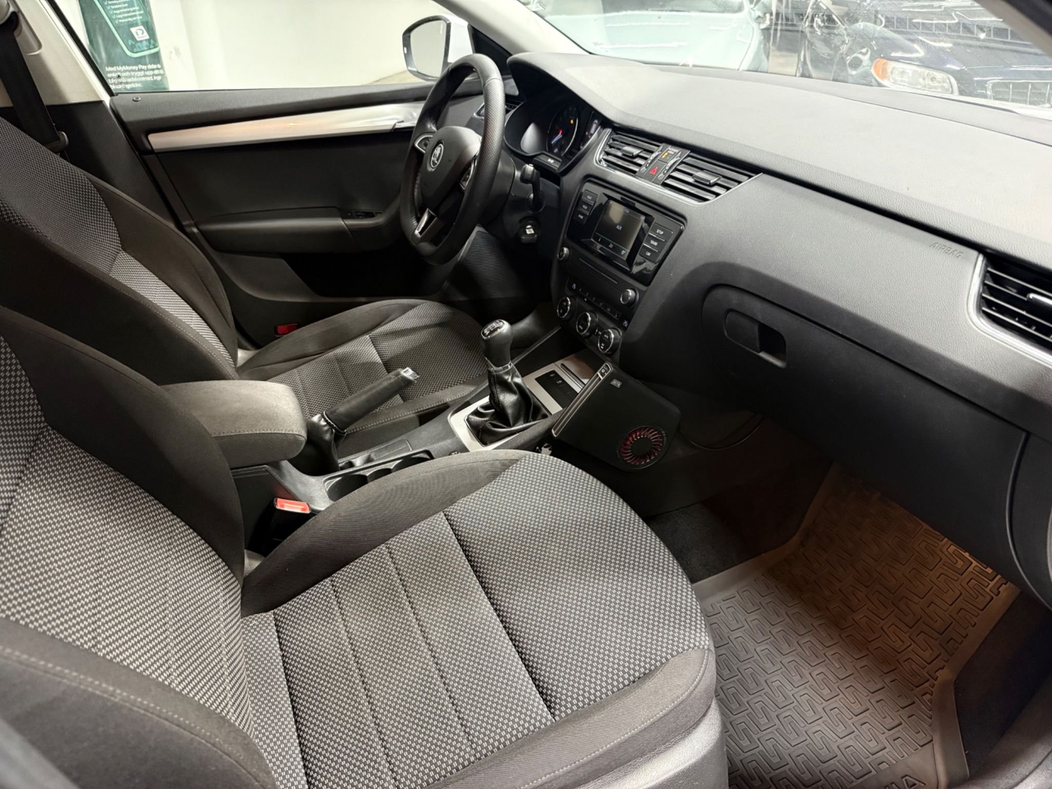 Škoda Octavia Stasjonsvogn 1.6 TDI 4x4 Manuell, 6-trinn, 110ps, 2016