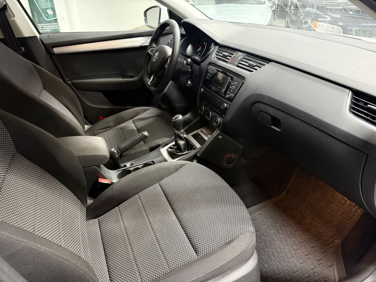 Škoda Octavia Stasjonsvogn 1.6 TDI 4x4 Manuell, 6-trinn, 110ps, 2016