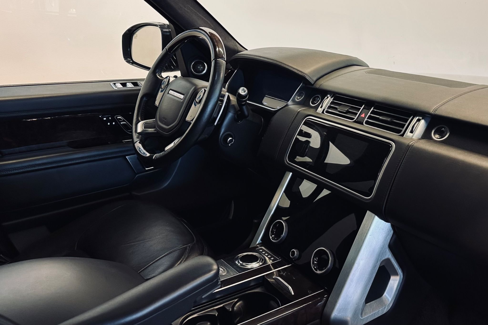 Land Rover Range Rover 4.4 SDV8 AWD Automatic, 340hp, 2018