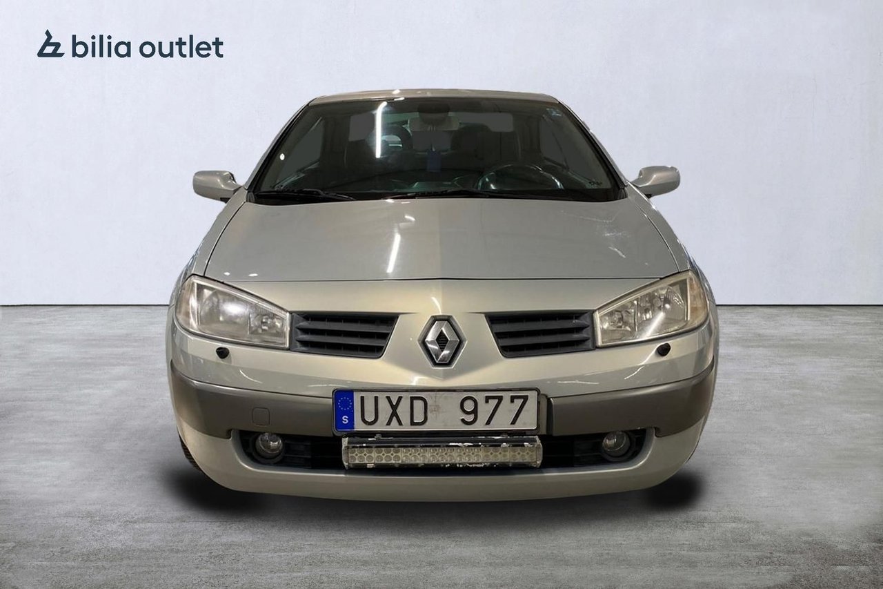 Renault Mégane Coupé-Cabriolet 2.0 Manual, 135hp, 2004