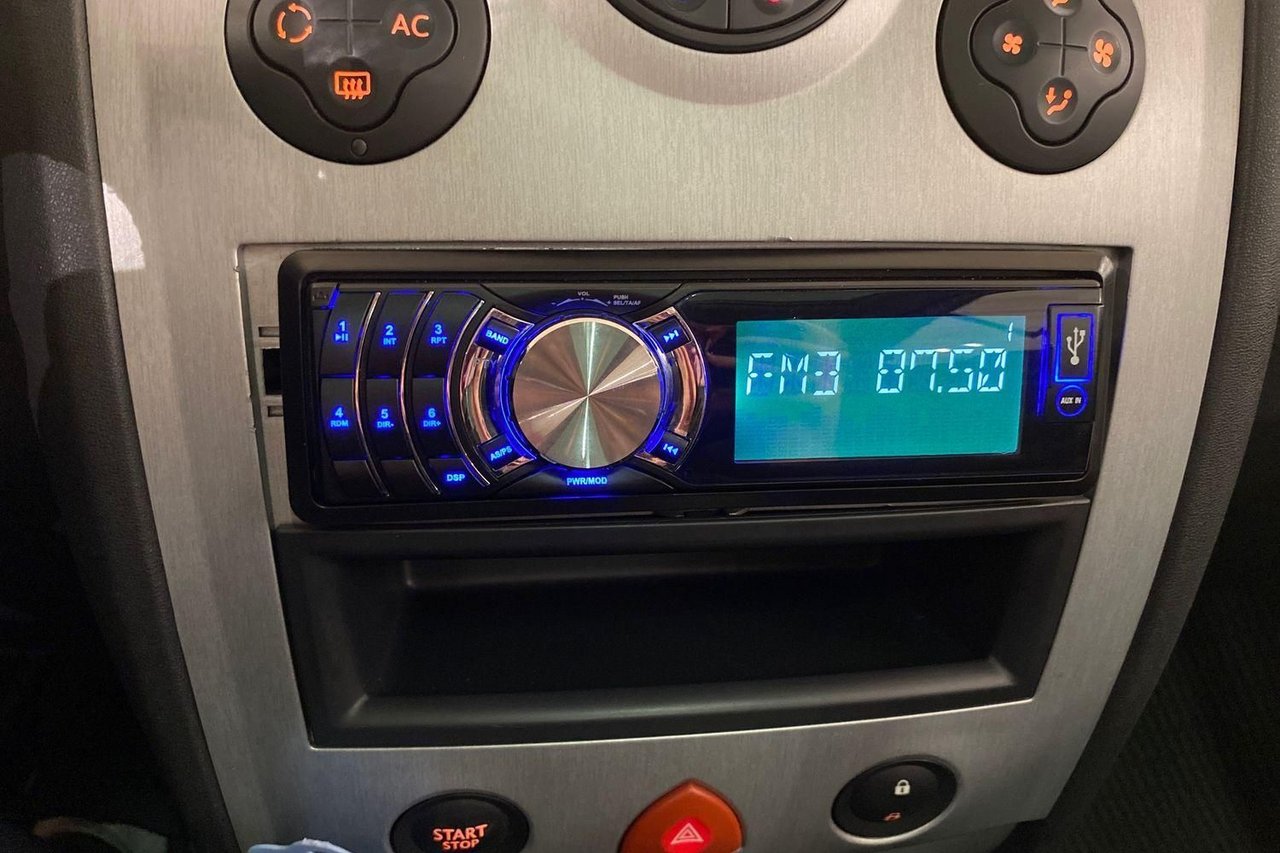 Renault Mégane Coupé-Cabriolet 2.0 Manual, 135hp, 2004