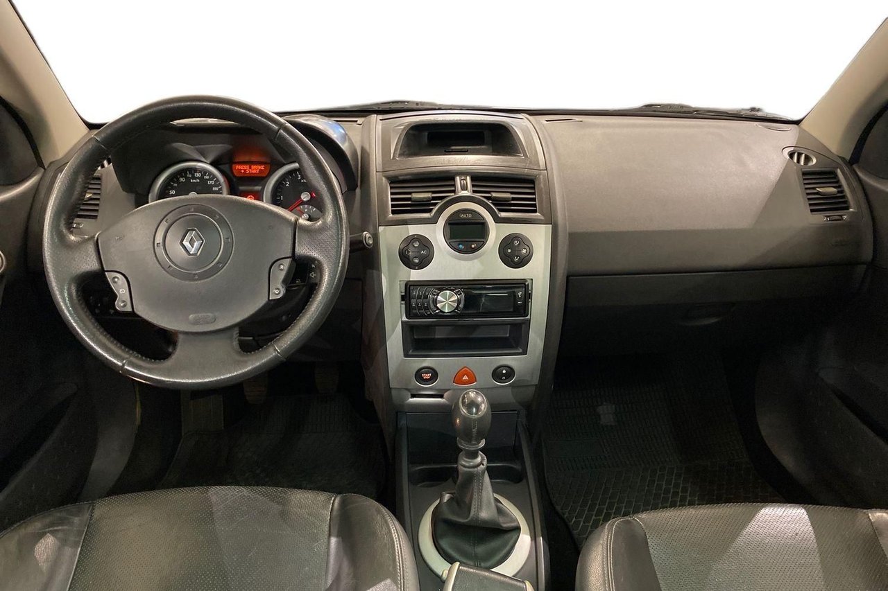 Renault Mégane Coupé-Cabriolet 2.0 Manual, 135hp, 2004