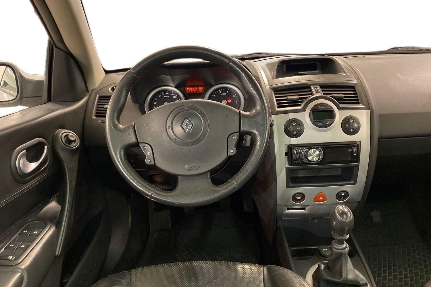 Renault Mégane Coupé-Cabriolet 2.0 Manual, 135hp, 2004