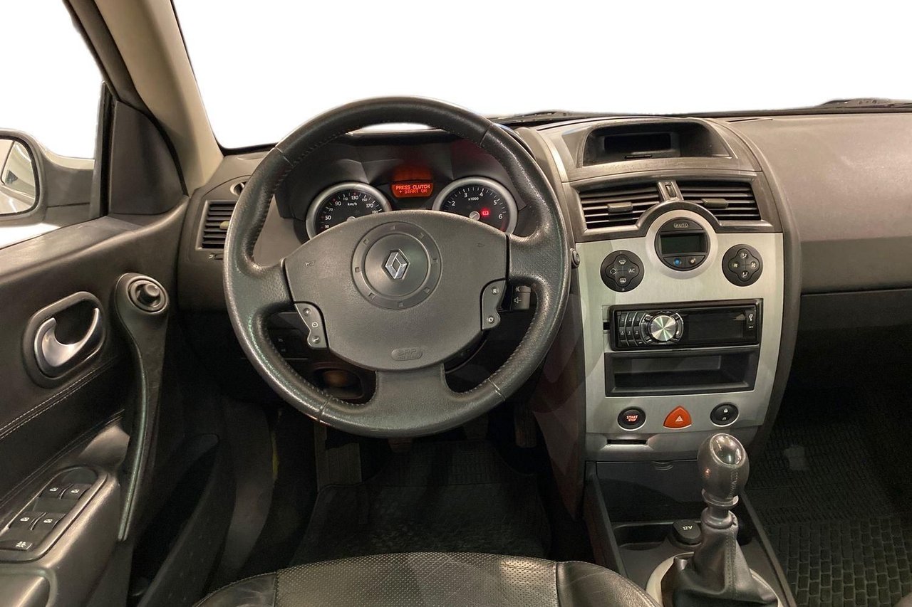 Renault Mégane Coupé-Cabriolet 2.0 Manual, 135hp, 2004