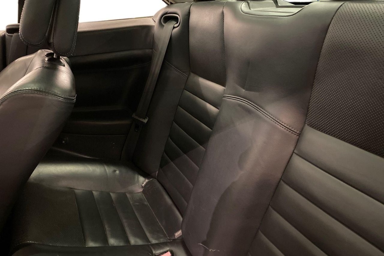 Renault Mégane Coupé-Cabriolet 2.0 Manual, 135hp, 2004