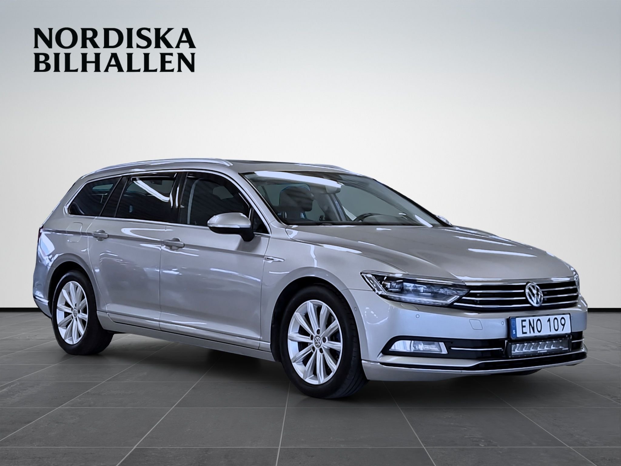 Volkswagen Passat Sportscombi 2.0 TDI DPF SCR BMT 4Motion DSG Sekventiell, 190hk, 2015