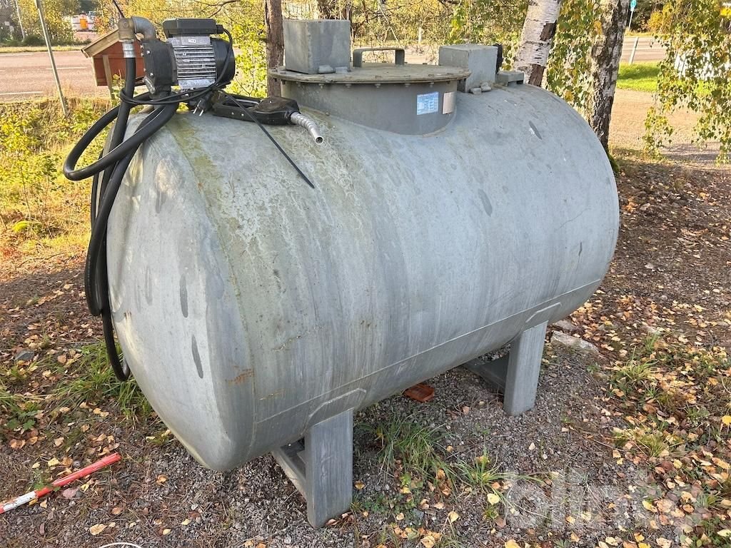 Dieseltank Besiktigad 1700L m...