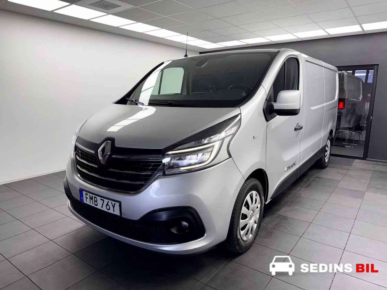 Renault trafic Skåpbil 3.0t 2...