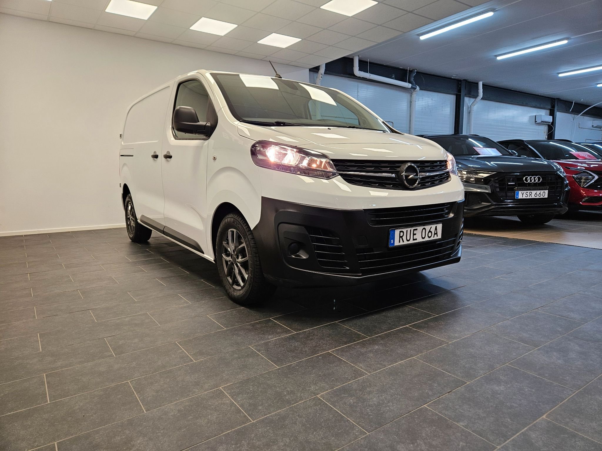Opel Vivaro Skåpbil IP 2.0 Manuell, 122hk, 2021